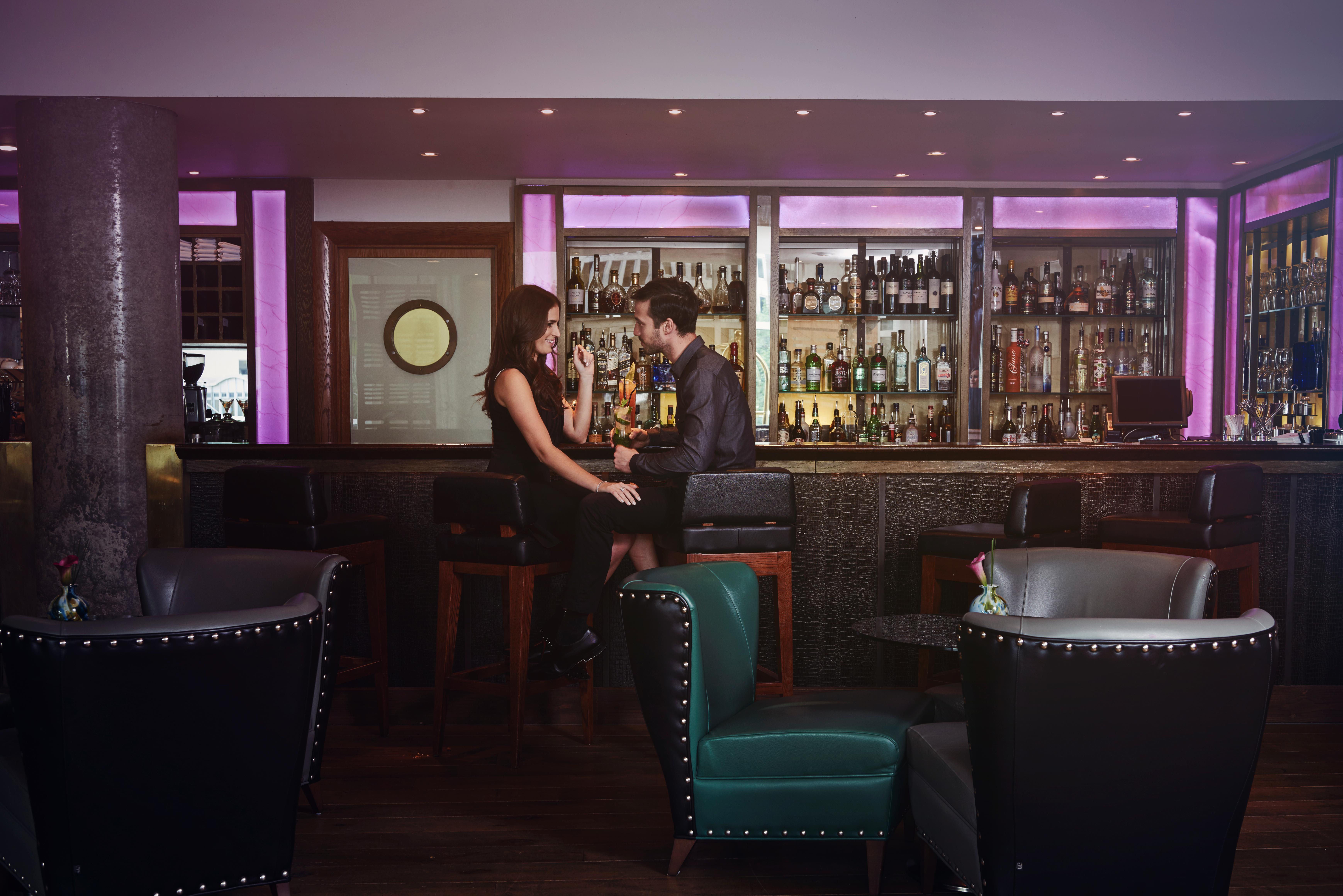 The Lowry Hotel Manchester Exteriér fotografie The bar at the hotel