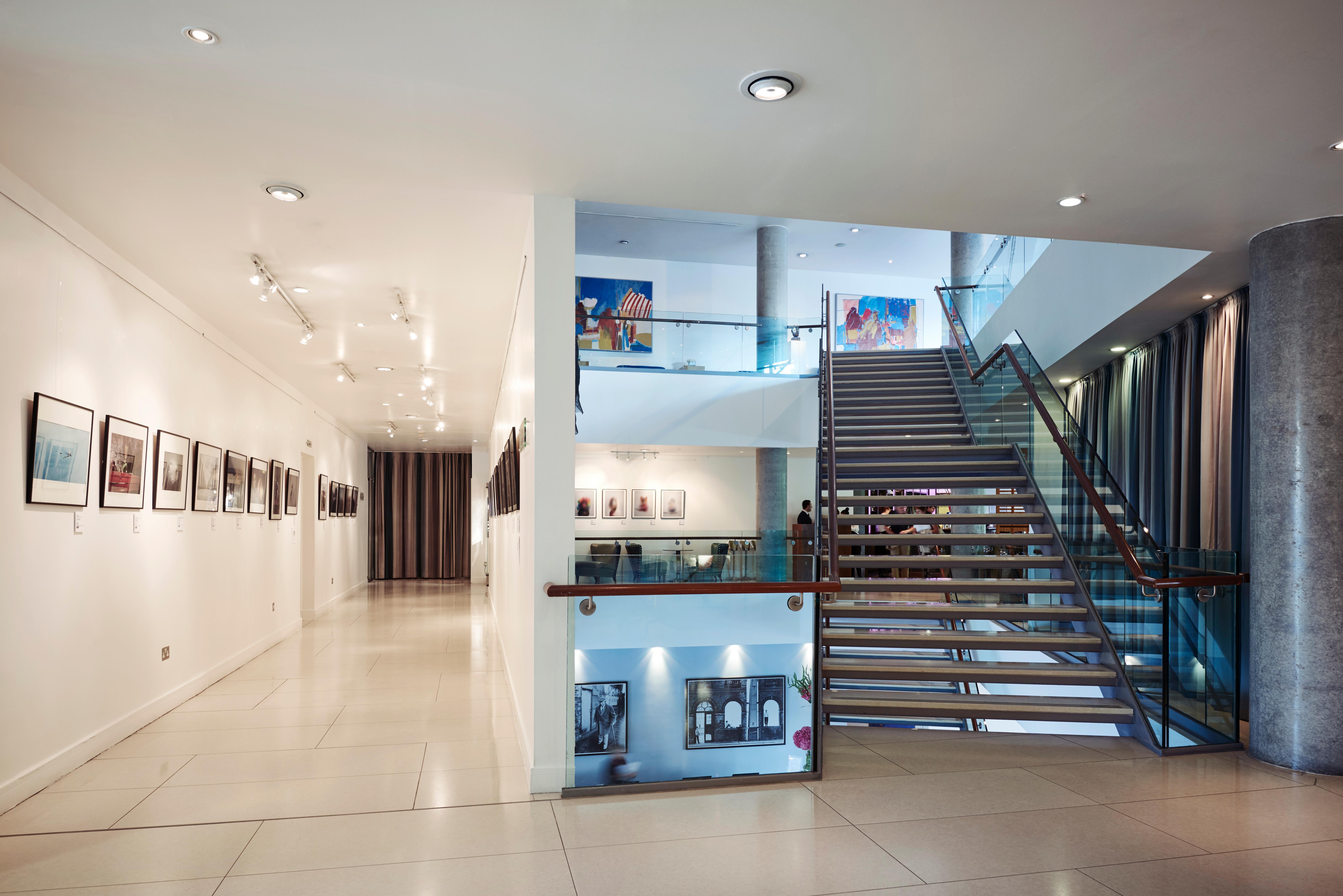 The Lowry Hotel Manchester Exteriér fotografie Interior of the gallery
